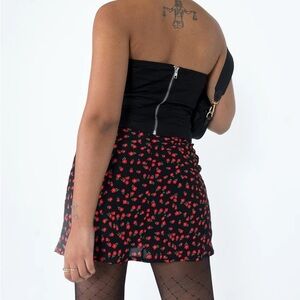 Princess Polly Kerri Mini Skirt Floral Red Black Valentine’s Skirt Women Size 4